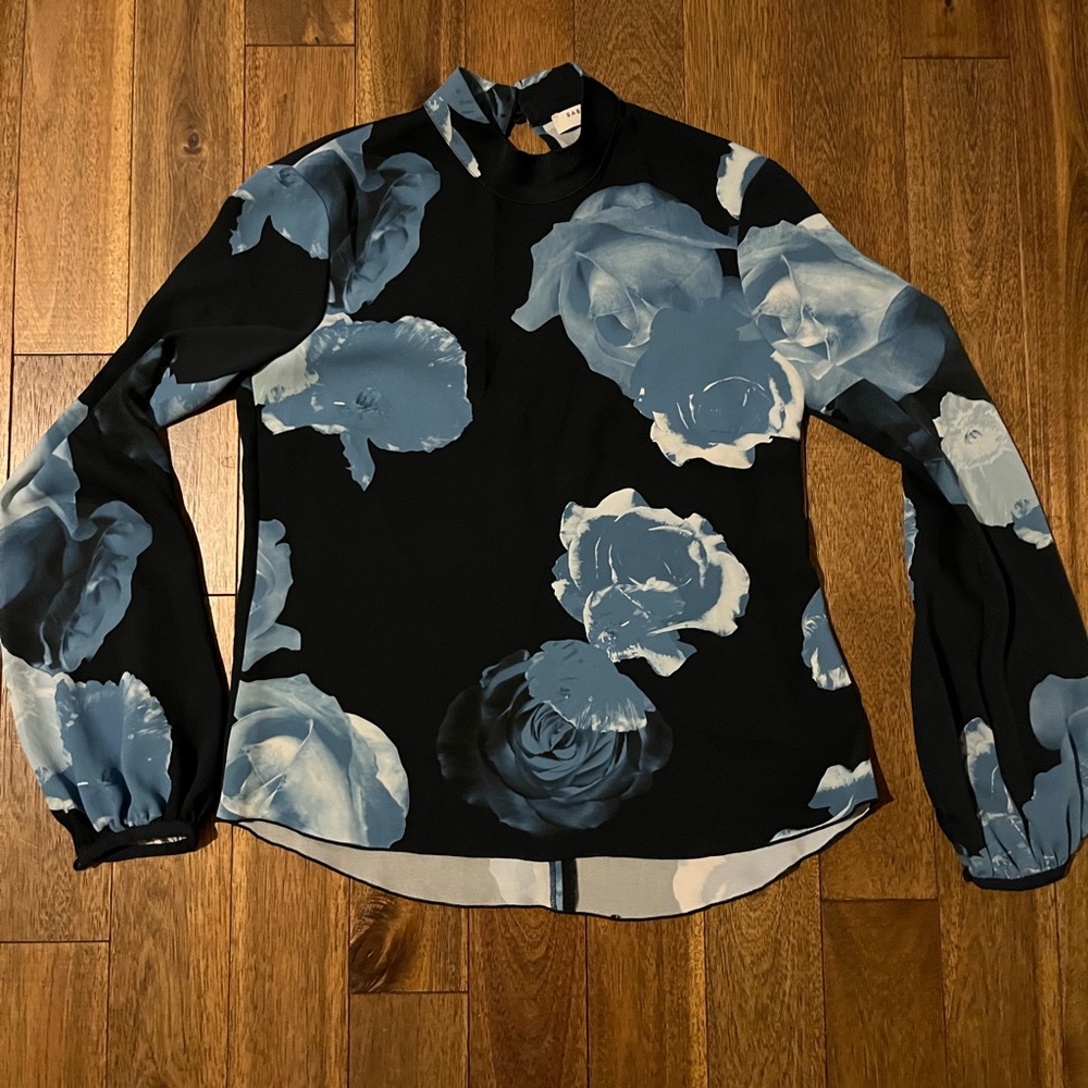 Aritzia Babaton Floral Blouse with Open Back, XS